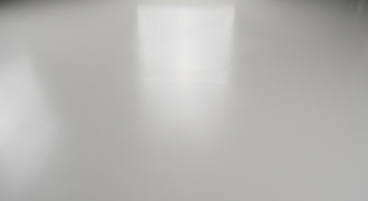 Polyurethan Bodenbeschichtung mit seidenglänzender Oberfläche in RAL 7035 Lichtgrau